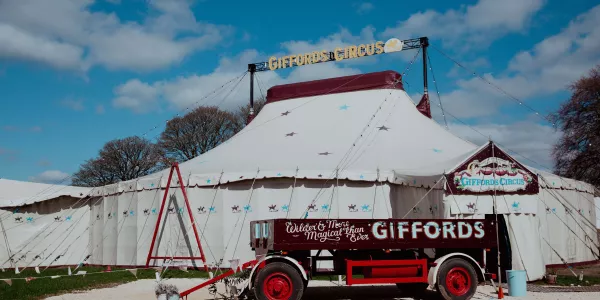 Giffords Circus at Blenheim Palace